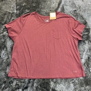 🆕 The North Face women’s Terrain plus pocket tee, size 3x, color Wild Ginger
